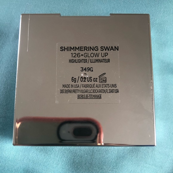 Pretty Vulgar Highlighter - Shimmering Swan - Picture 7 of 7